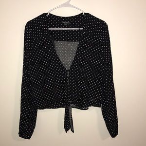 Polka Dot Cropped Shirt with Tie